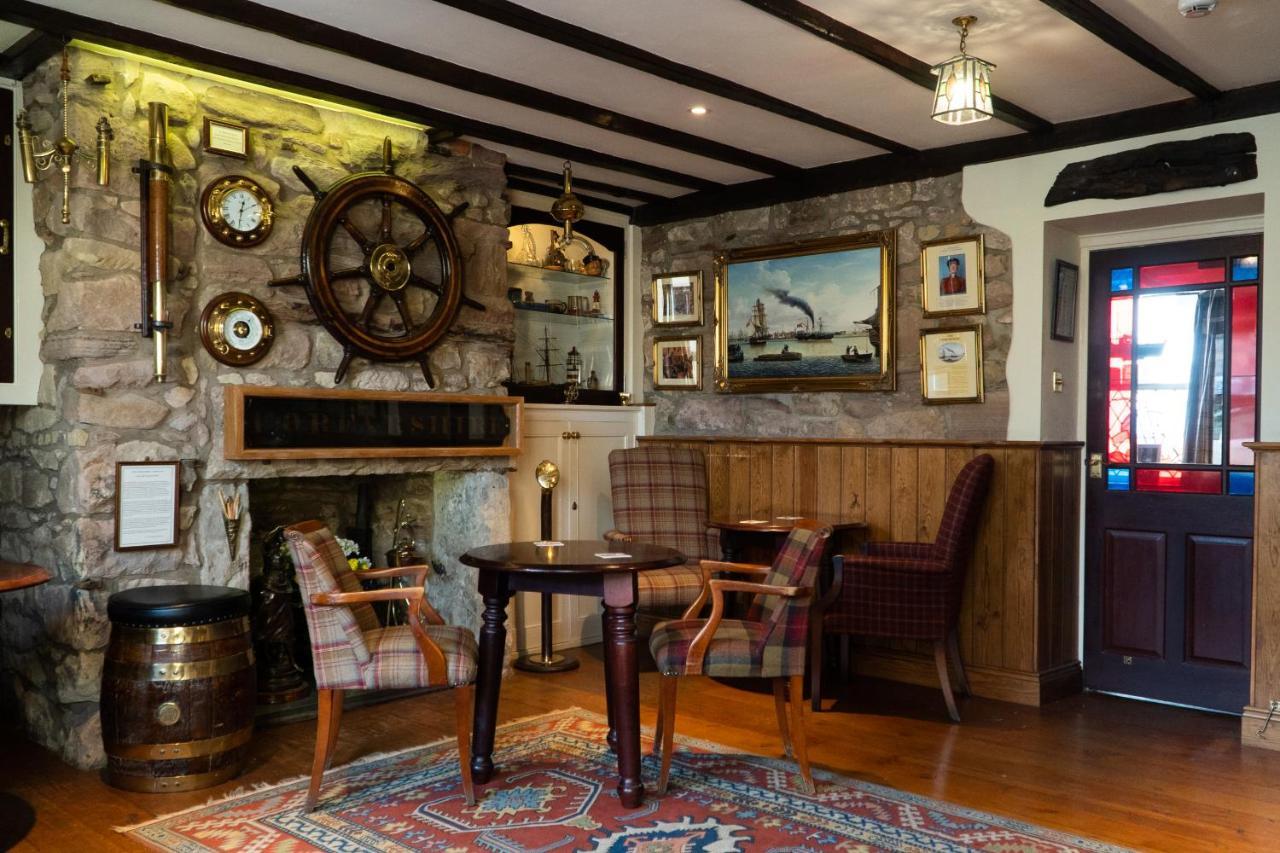 The Olde Ship Inn Сихаузес Екстериор снимка